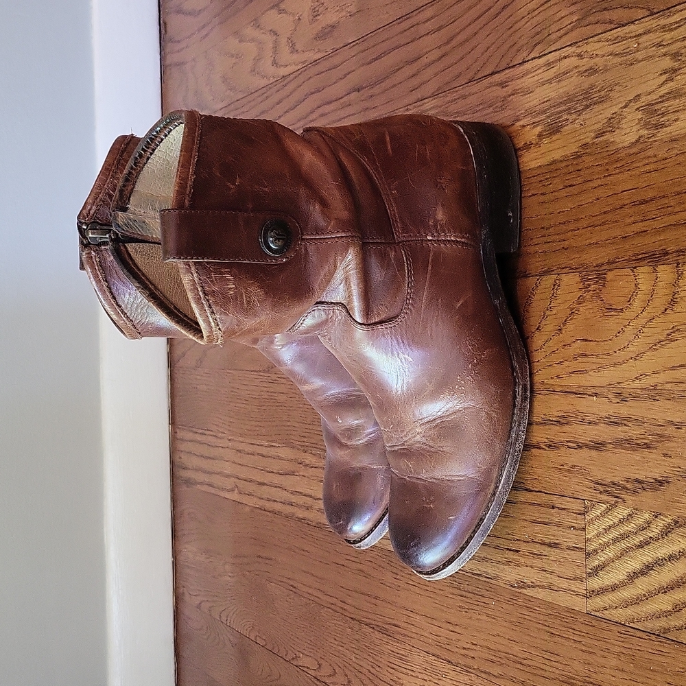 Frye Melissa Button short leather boot